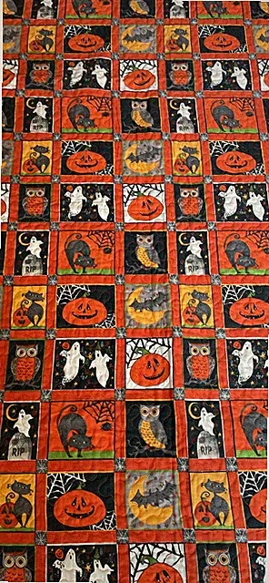 68” X86” HALLOWEEN Quilted Multicolor Cotton Reversible Coverlet/Throw