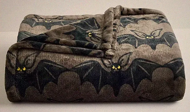 Black Bats Halloween Soft Plush Throw Blanket 5' x 6 ft -The Big One -New