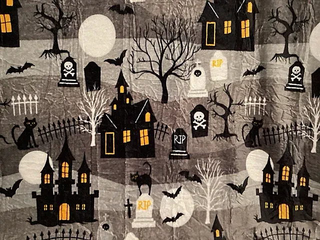 Halloween Throw Blanket Haunted House Oversize 50x60 Spooky Scary NWOT