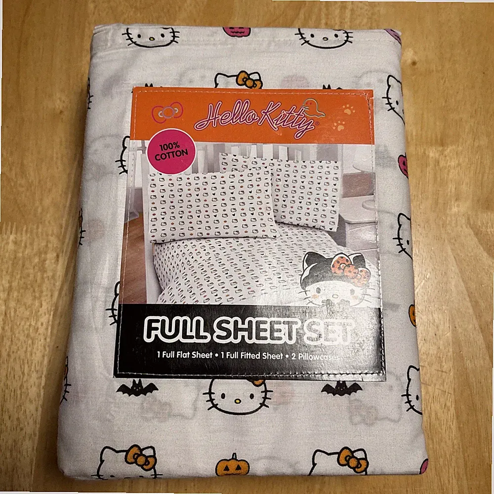 Hello Kitty Halloween Full Size Sheet Set 2024